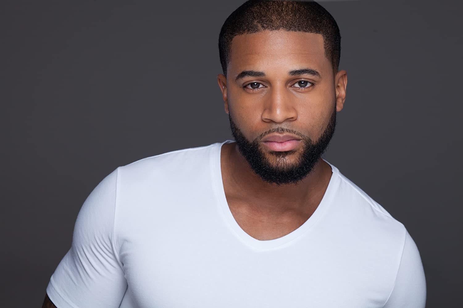 Devale Ellis Bio, Wiki, Age, Net Worth, Wife, Kids, Parents, and NFL