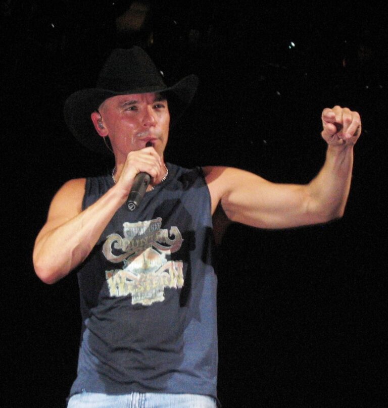 Kenny Chesney’s Net Worth (Updated 2023) Inspirationfeed