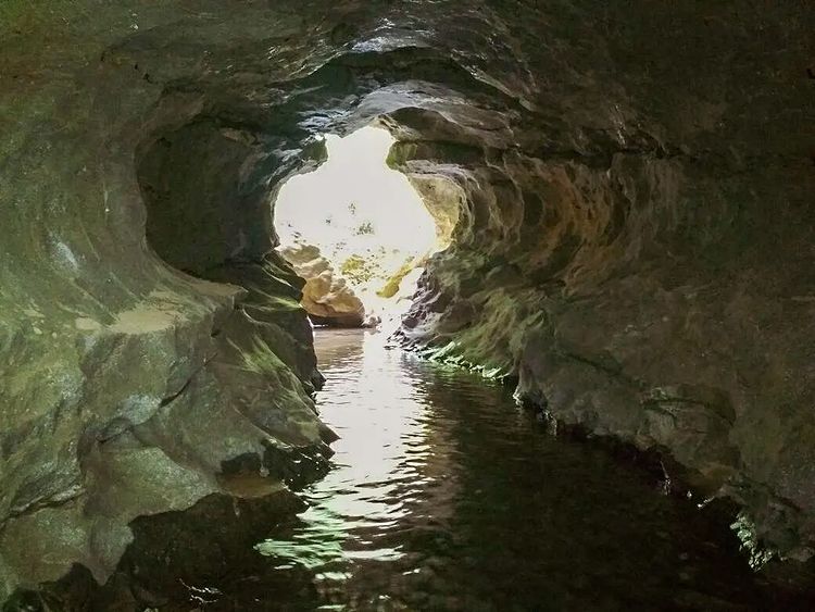 Jhe Mukti Aktivis dari Panggul, Gagasannya Diakui Internasional tapi Diabaikan Pemkab Trenggalek 4 Aliran sungai bawah tanah yang terhubung ke sungai permukaan