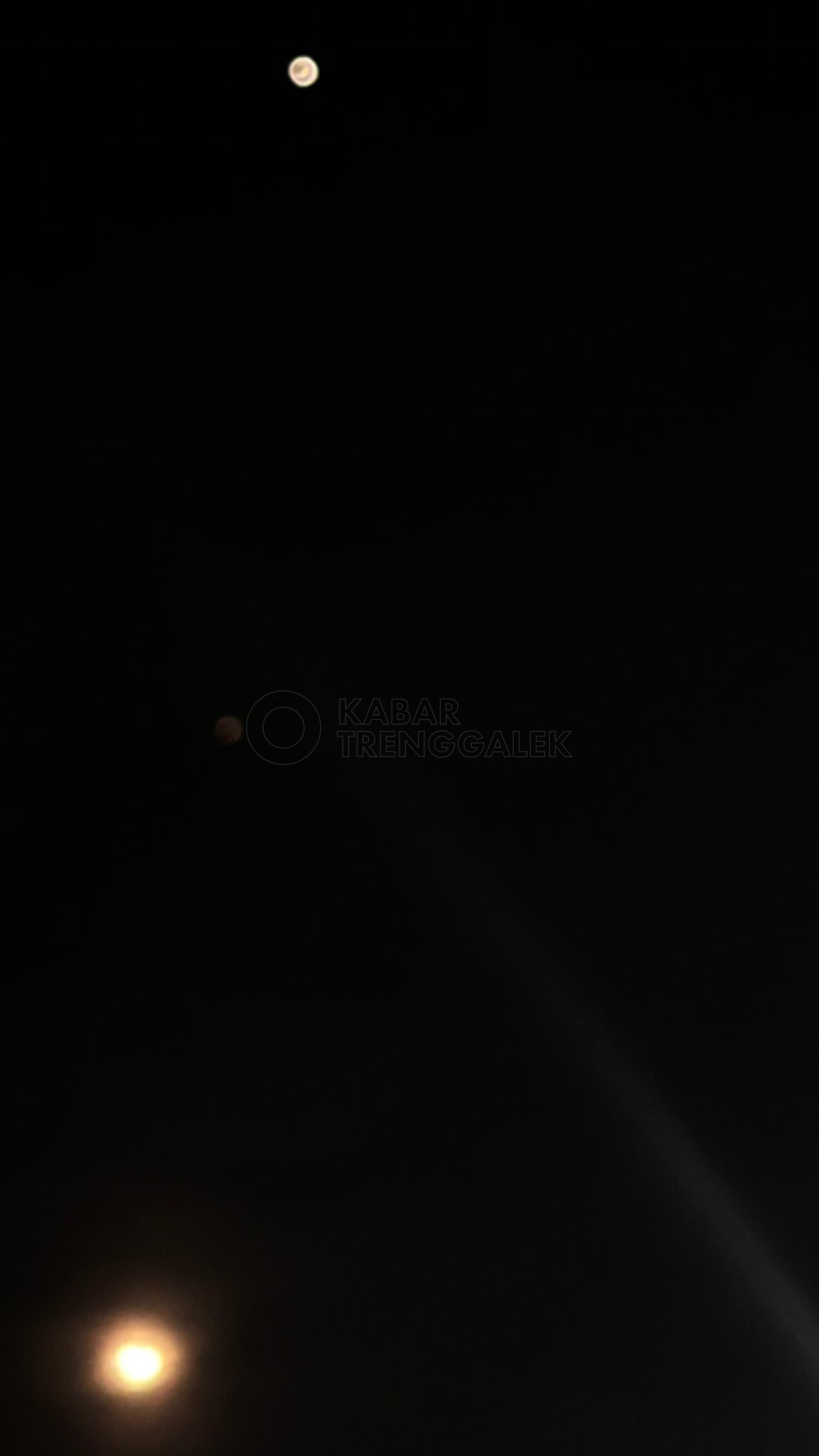 Hanya Terjadi 18 Tahun Sekali, Inilah Foto-Foto Fenomena Planet Sejajar Jumat 24 Juni 2022 1 Fenomena planet sejajar, foto oleh @weirdouserr (Twitter)