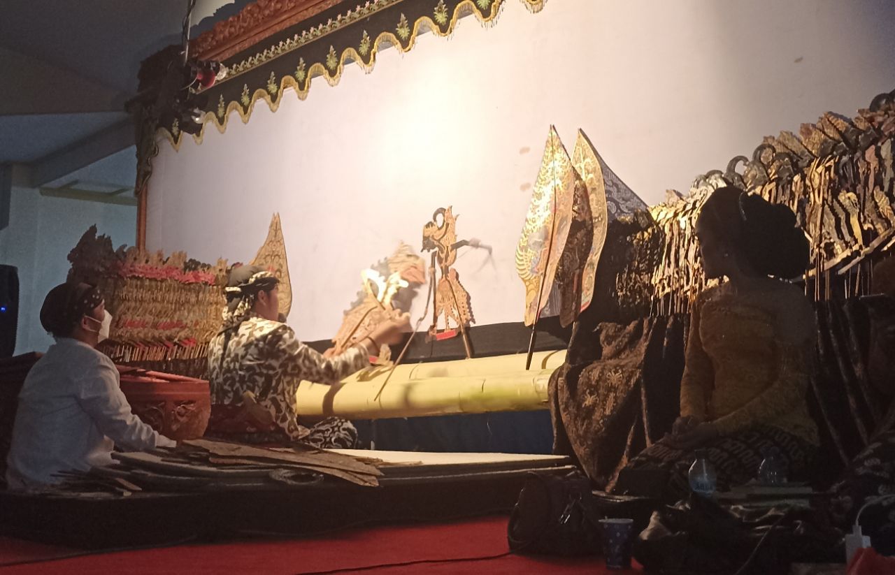 Ramainya Pagelaran Sinongkelan, Warisan Budaya Tak Benda Indonesia dari Desa Prambon Trenggalek 4 Wayangan setelah Upacara Adat Sinongkelan di Desa Prambon