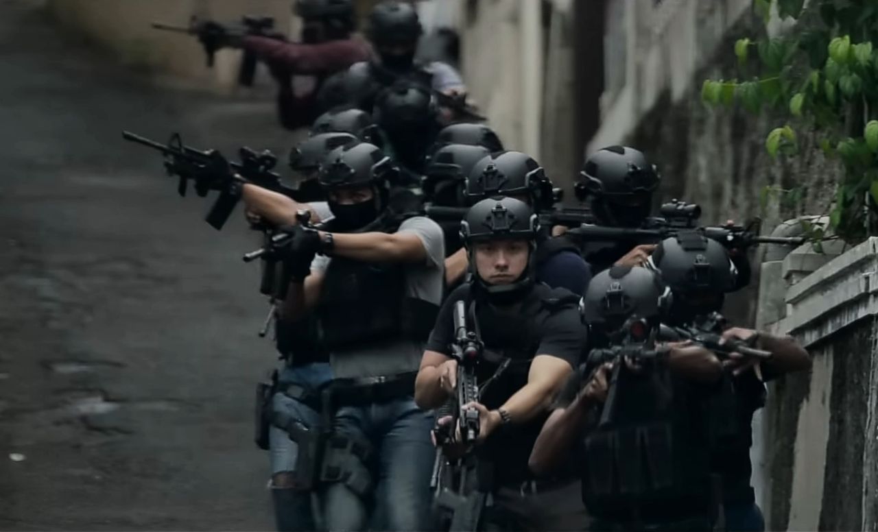 Nama-Nama Aktor Film 'Sayap Sayap Patah' Besutan Sutradara Denny Siregar 1 Cuplikan adegan di film Sayap-Sayap Patah
