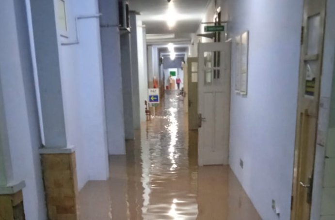 Hujan Deras Semalam, Banjir Rendam Rumah Sakit Trenggalek 1 IMG 20221018 090610