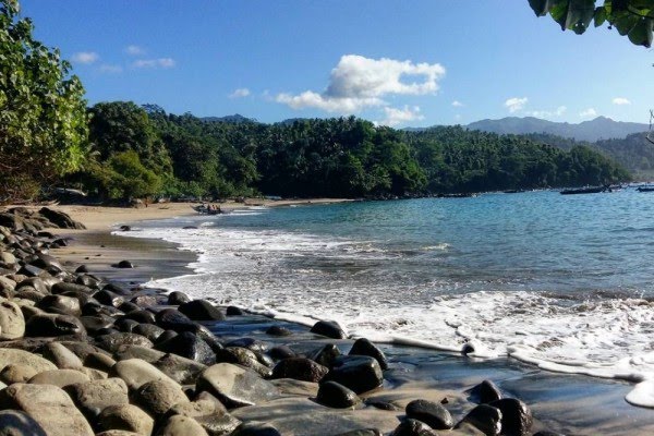 Wisata Pantai Trenggalek Instagramable, Recommended untuk Foto Bersama Pasangan 6 Pantai Ngampiran