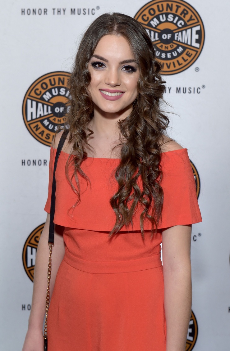 Picture of Lauren Mascitti