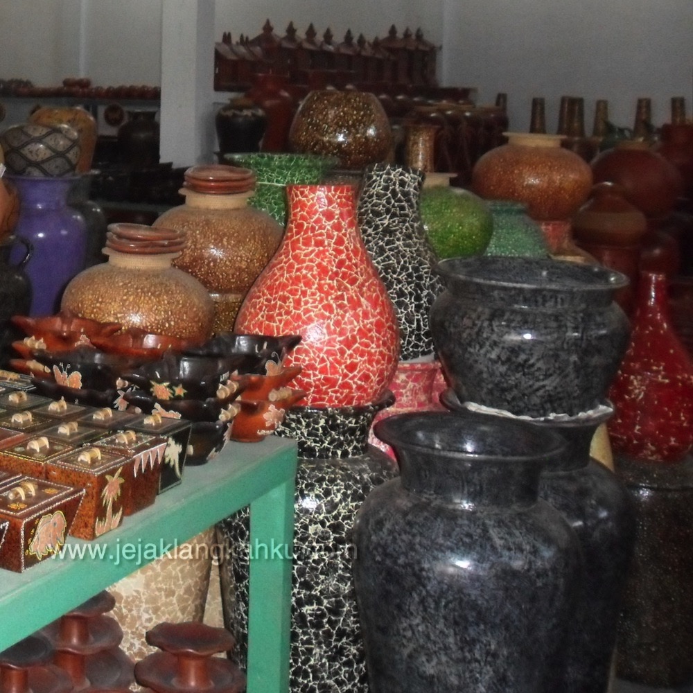 Wisata Sembari Belajar Membuat Kerajinan Gerabah Cantik Di - Lukisan buat kendi #lukisan #buat #kendi Wisata Sembari Belajar Membuat Kerajinan Gerabah Cantik Di, Lukisan buat kendi