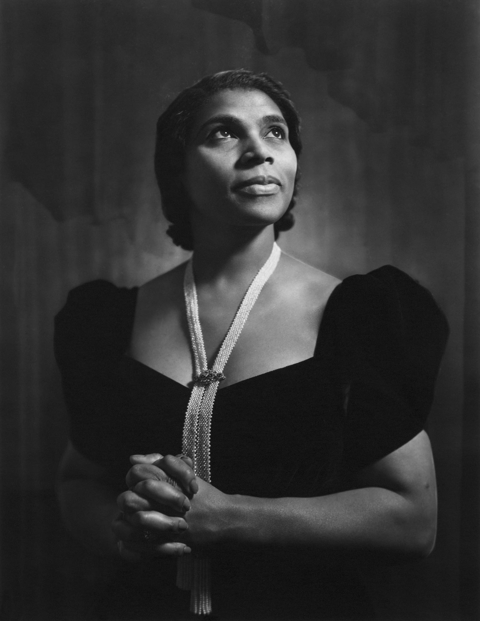 Marian Anderson sings at Lincoln Memorial Yousuf Karsh