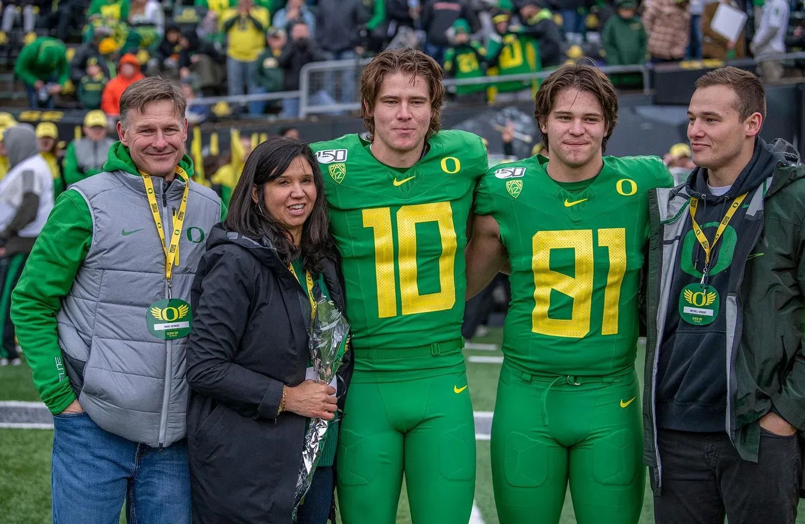 Oregon QB Justin Herbert to be honored on field during National