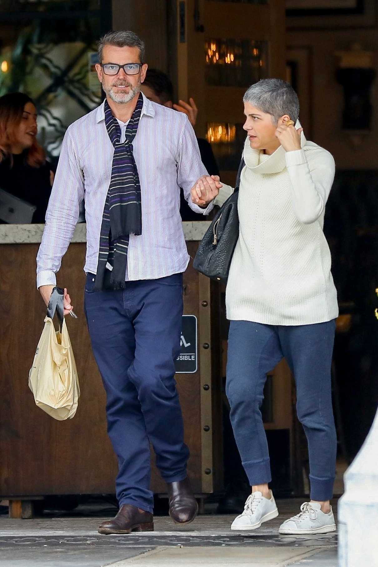 Selma Blair in a White Sweater Was Seen Out with Her Boyfriend David