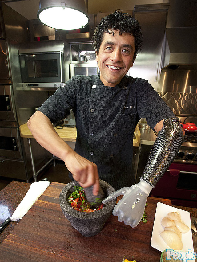 Chef Eduardo Garcia Cooks on 'Good Morning America' with His Bionic Hand