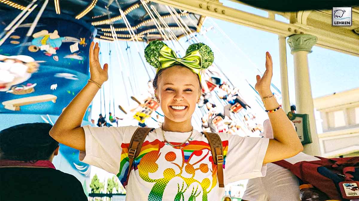 JoJo Siwa To Star In HorrorThriller ‘All My Friends Are Dead’