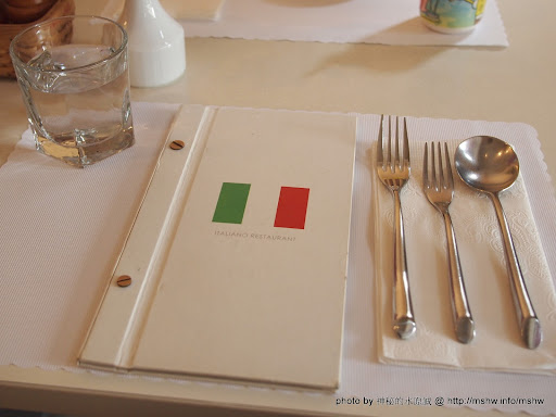 【食記】台中西屯-FiFi ITALIANO RESTAURANT FiFi義大利麵-FiFi GARDEN 菲菲花園 : 簡約恬靜的巷弄人氣餐館! 區域 台中市 披薩 焗烤 義式 西屯區 飲食/食記/吃吃喝喝 麵食類
