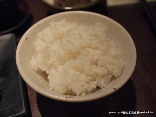 亞洲區最大的豬排(誤) ~ 台中北屯的日式炸豬排"勝博殿-崇德旗艦店" 冰品 冰淇淋 北屯區 區域 午餐 台中市 拉麵 早餐 晚餐 豬排 飲食/食記/吃吃喝喝