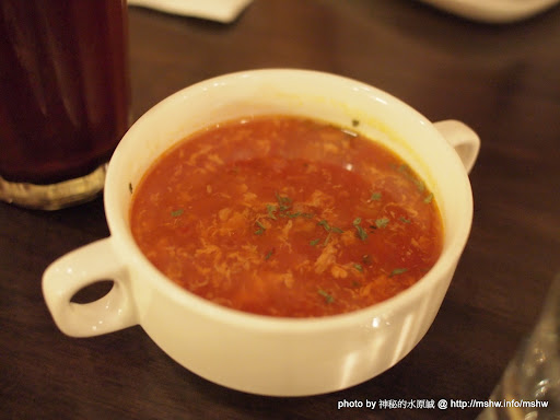 【食記】台北Dancing Pig 豬跳舞小餐館@大安捷運MRT國父紀念館 : 怎麼跟我想得不太一樣...我被豬嚇到了= =|| 區域 午餐 台北市 大安區 捷運美食MRT&BRT 晚餐 烤雞 燉飯 義式 飲食/食記/吃吃喝喝 麵食類