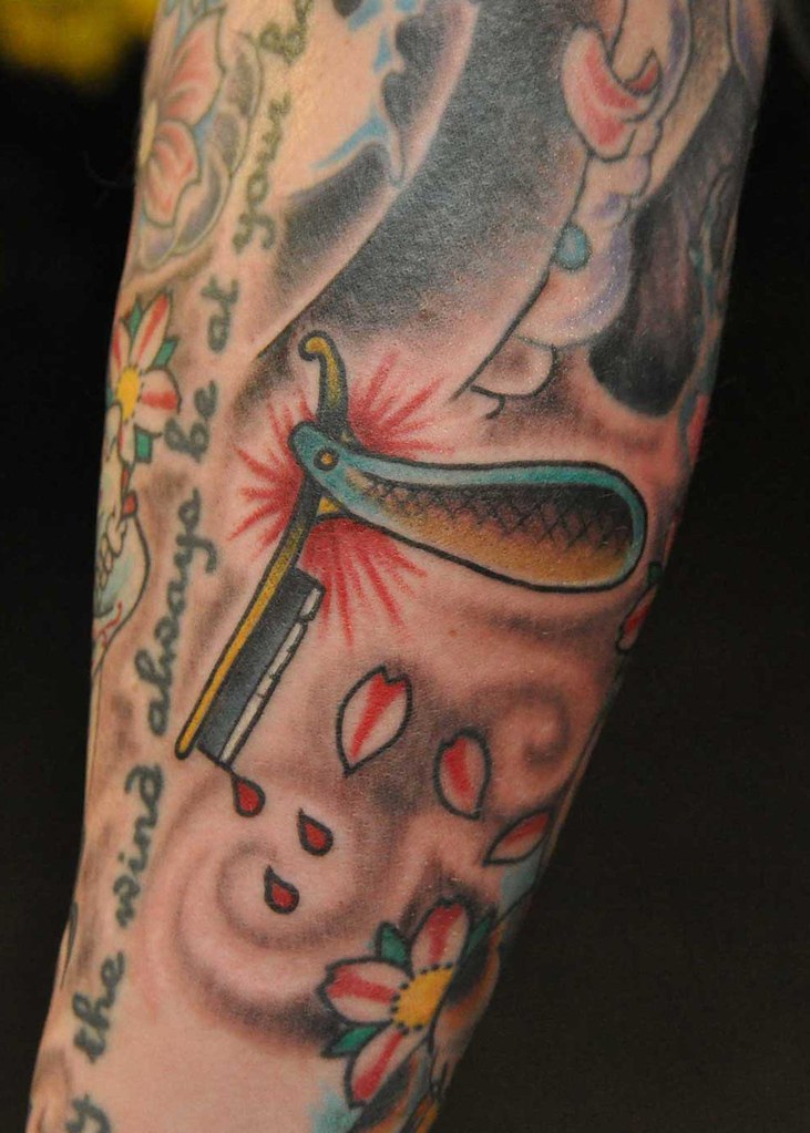 CUT THROAT RAZOR TATTOO TRADITIONAL CUT THROAT RAZOR TATTO… Flickr