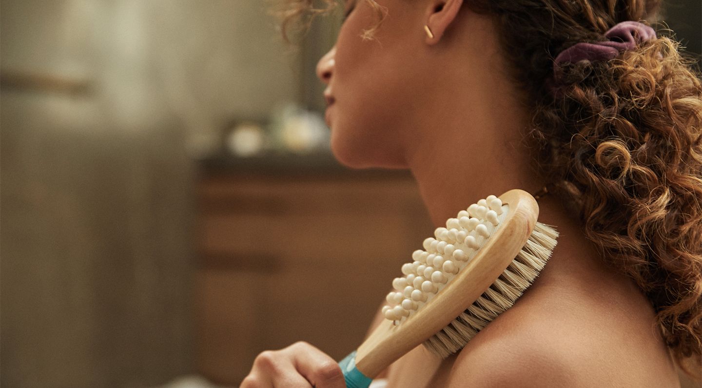 How to Dry Brush the Right Way—And Why You Should Do It