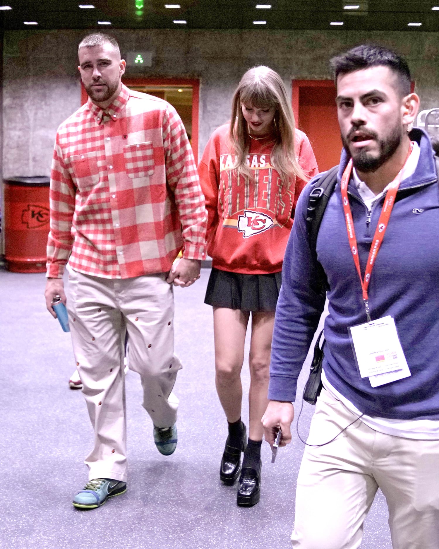 Travis Kelce Seeks Blessing from Taylor Swift's Father Before Popping