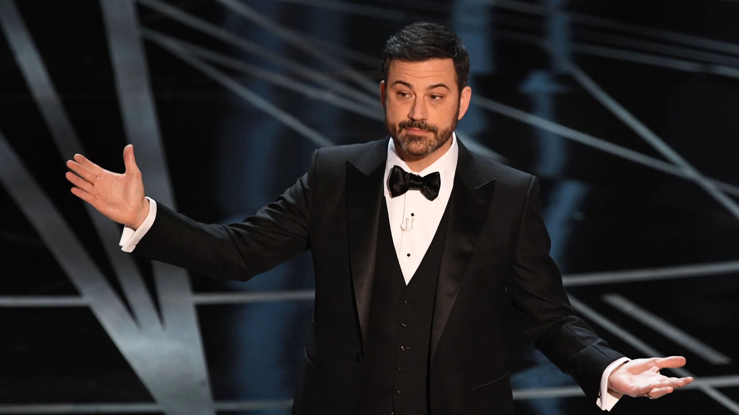 Oscars 2017 Jimmy Kimmel Got Political in His Opening Monologue at the