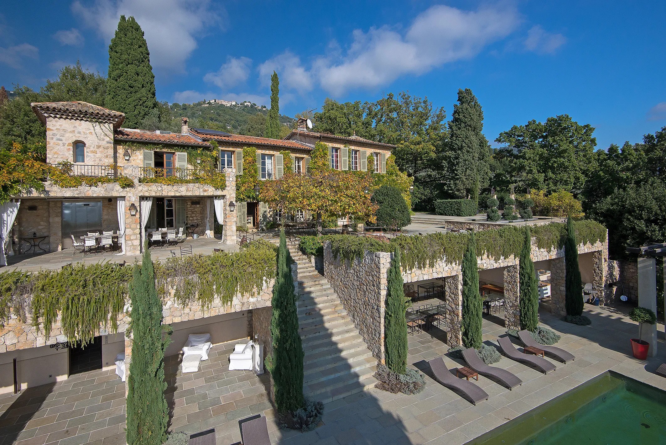Tour Brigitte Bardot’s Former Country House in the South of France