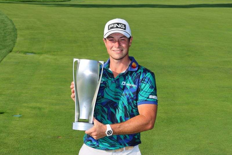 Viktor Hovland breaks course record to clinch astonishing victory at