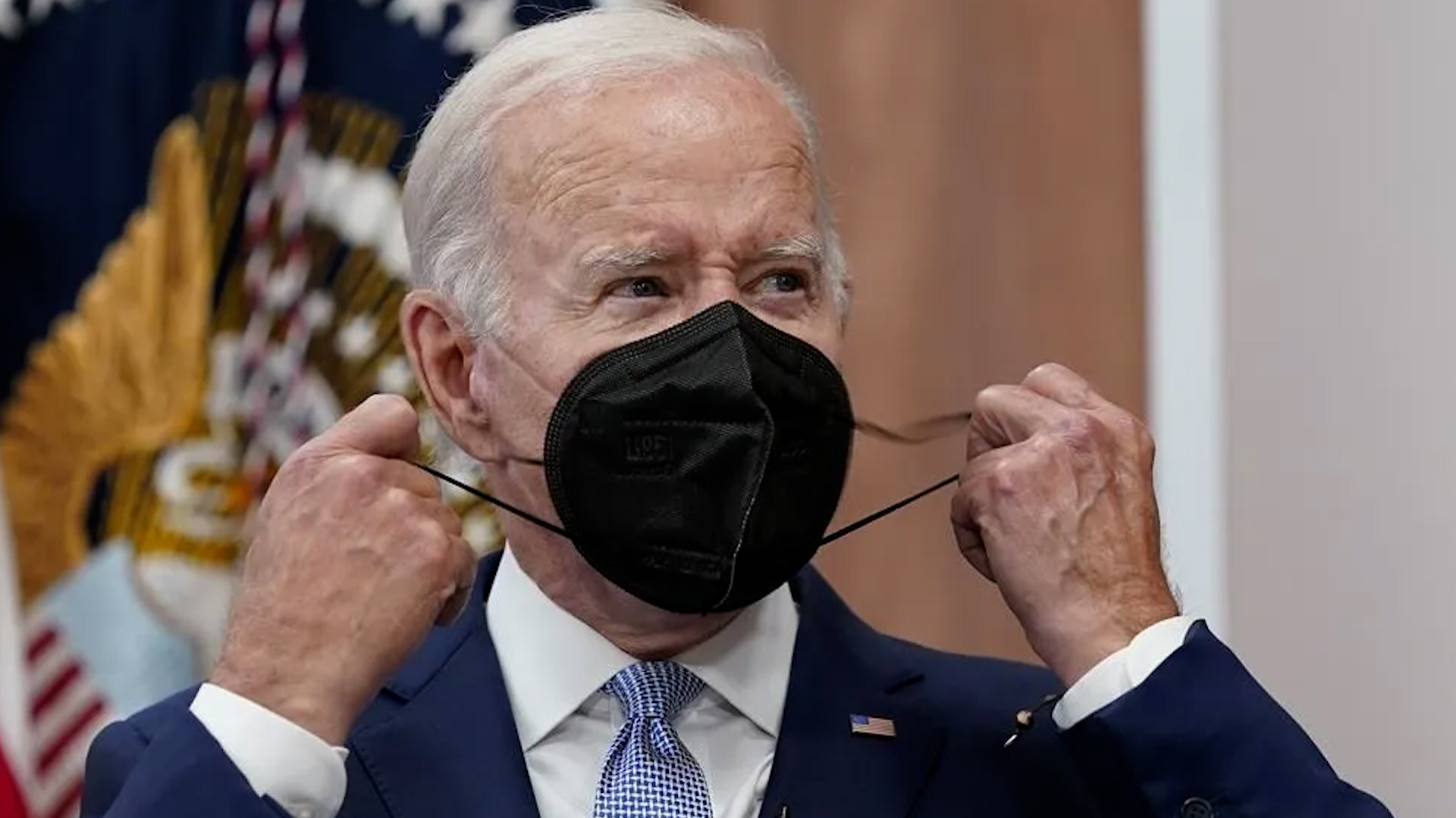 Click to play video 'Biden gets COVID for 3rd time, has ‘mild symptoms’'