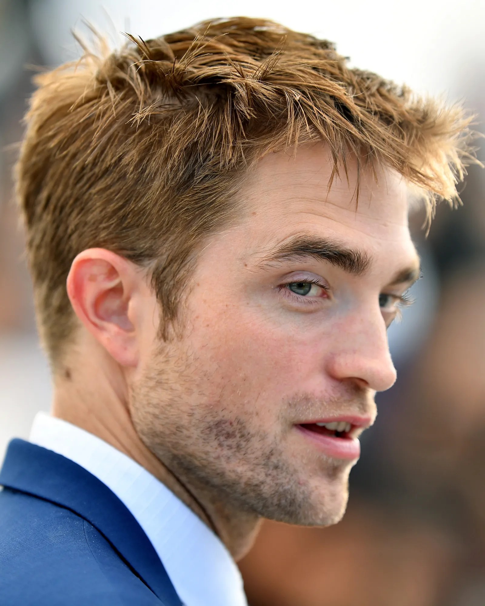 Robert Pattinson’s New Haircut is the Way Forward GQ