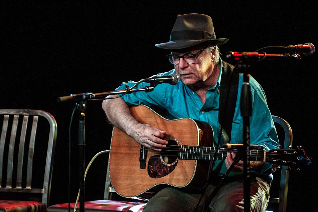 Legendary Folk Singer, Songwriter Dies While Performing on Florida