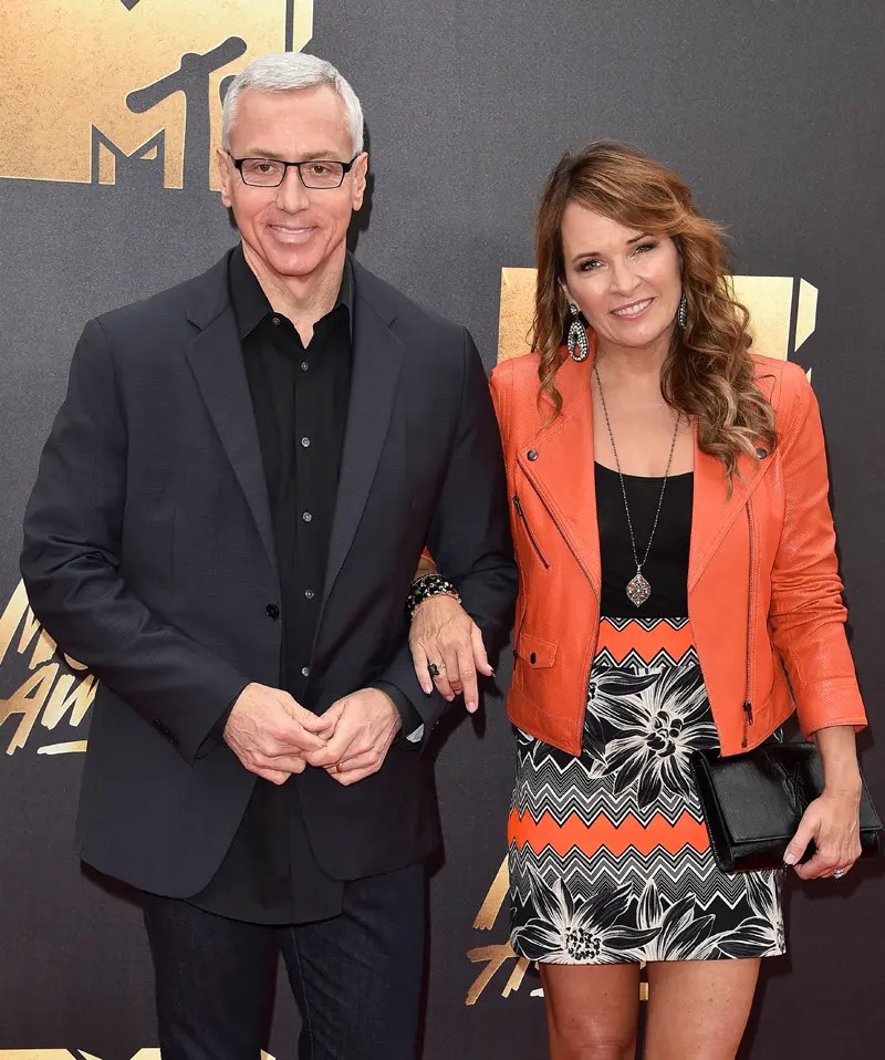 Dr. Drew & Wife Celebrate Their Anniversary In Bali