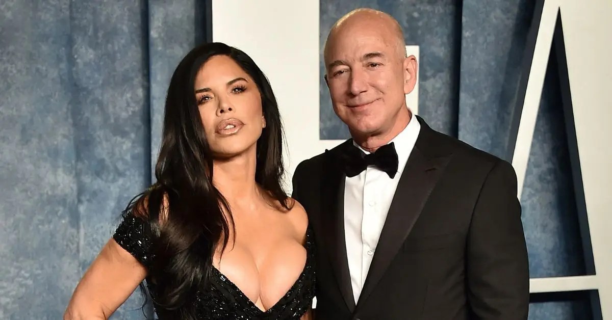 Billionaire Jeff Bezos and Girlfriend Lauren Sanchez Engaged