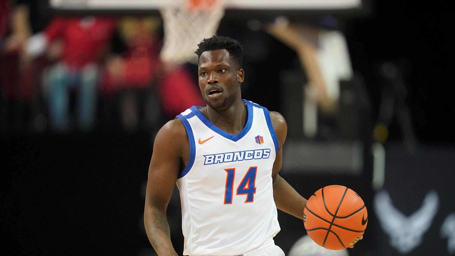 Akot transfers from Boise State to Memphis