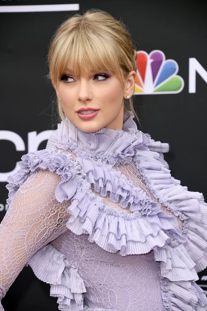 Taylor Swift's Purple Dress at Billboard Music Awards 2019 POPSUGAR