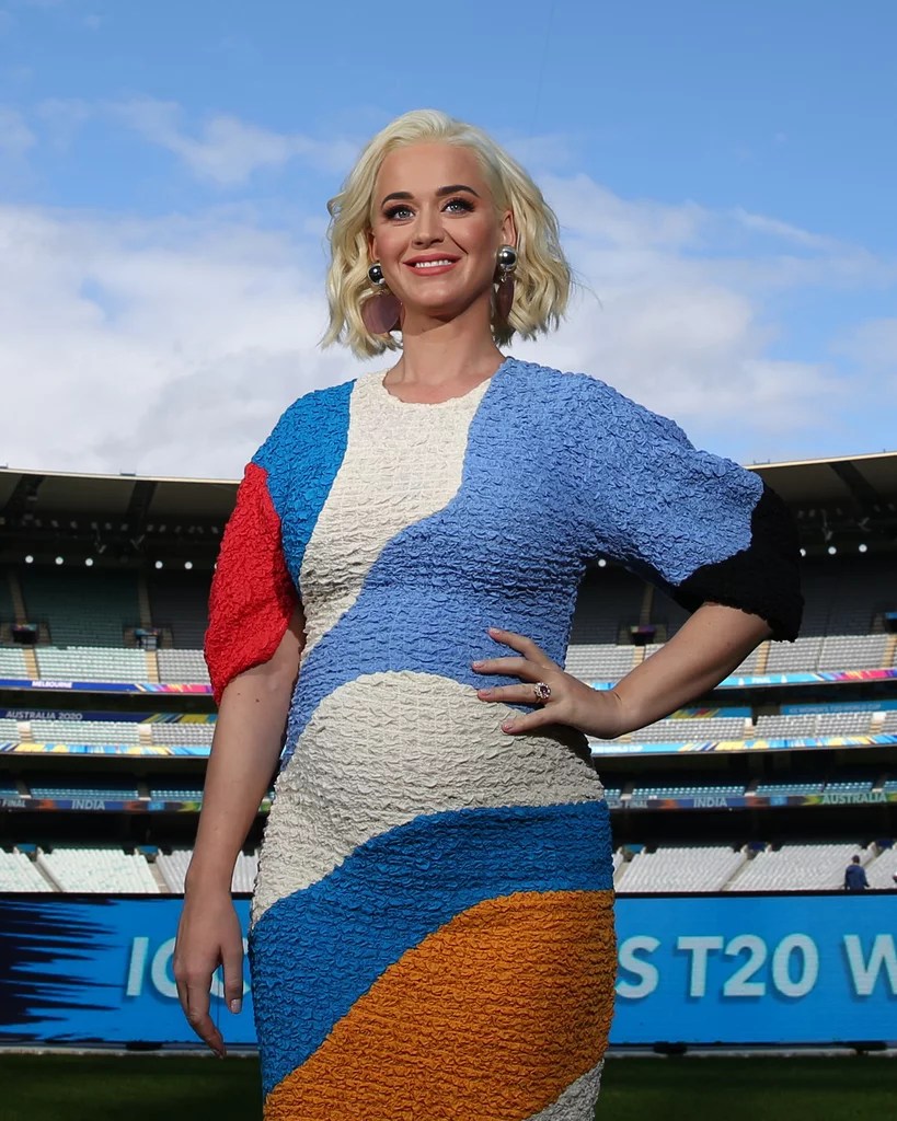 Katy Perry Shows Off Growing Baby Belly in Melbourne Photos POPSUGAR