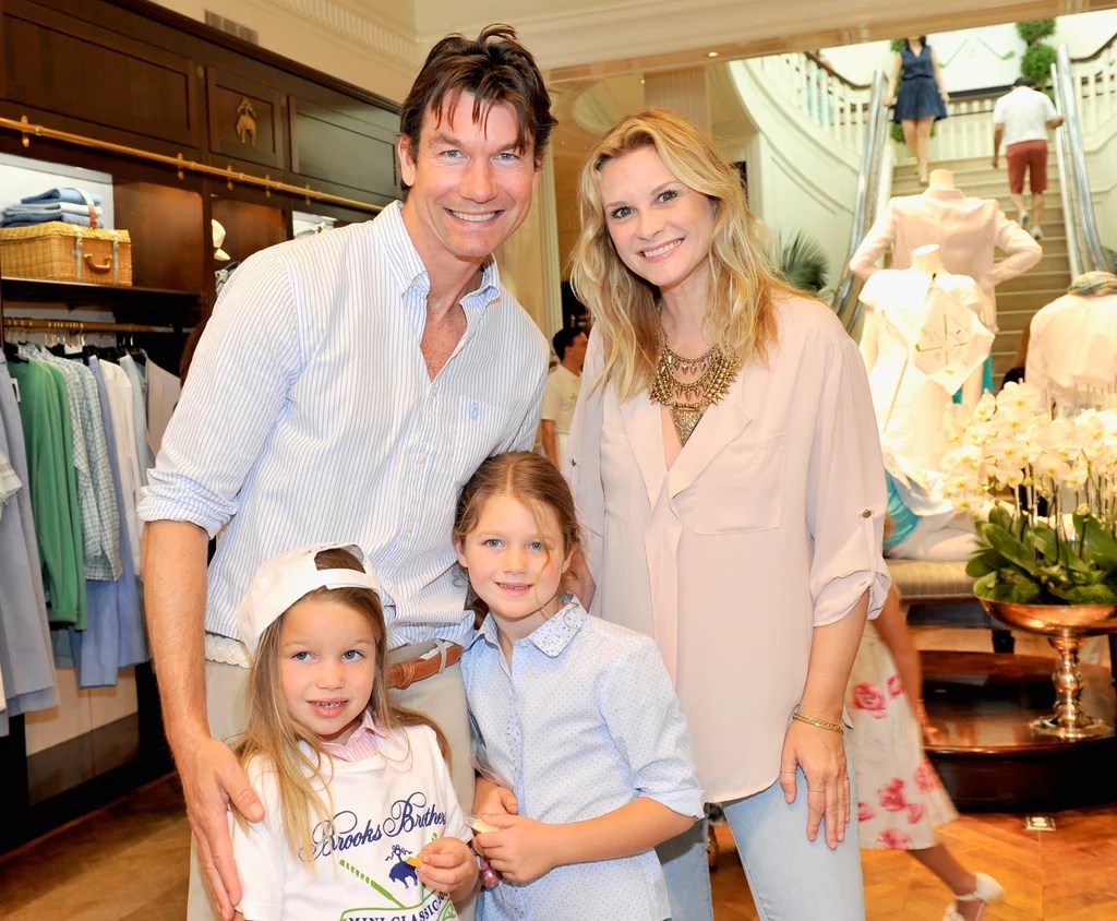 Jerry O'Connell and Rebecca Romijn's Twin Daughters in LA POPSUGAR