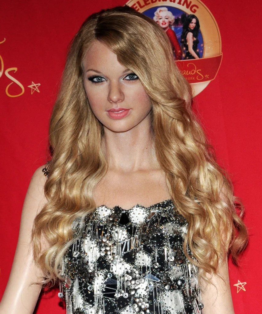 Taylor Swift The Worst Celebrity Wax Figures POPSUGAR Celebrity UK