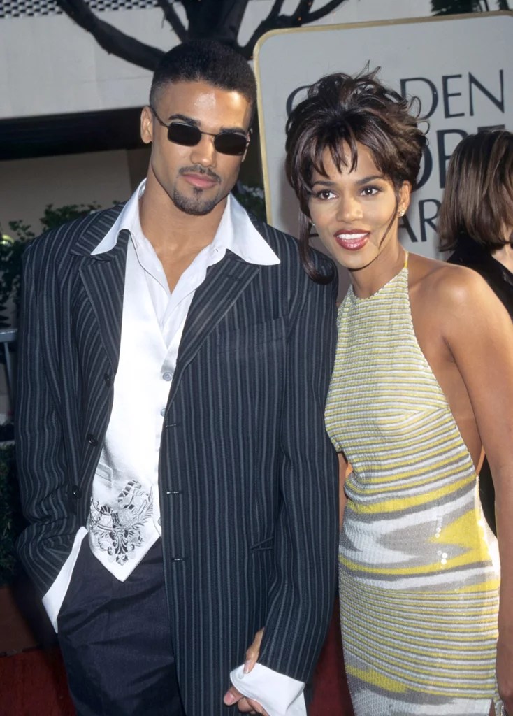 Shemar Moore and Halle Berry Celebrity Couples at the 1997 Golden