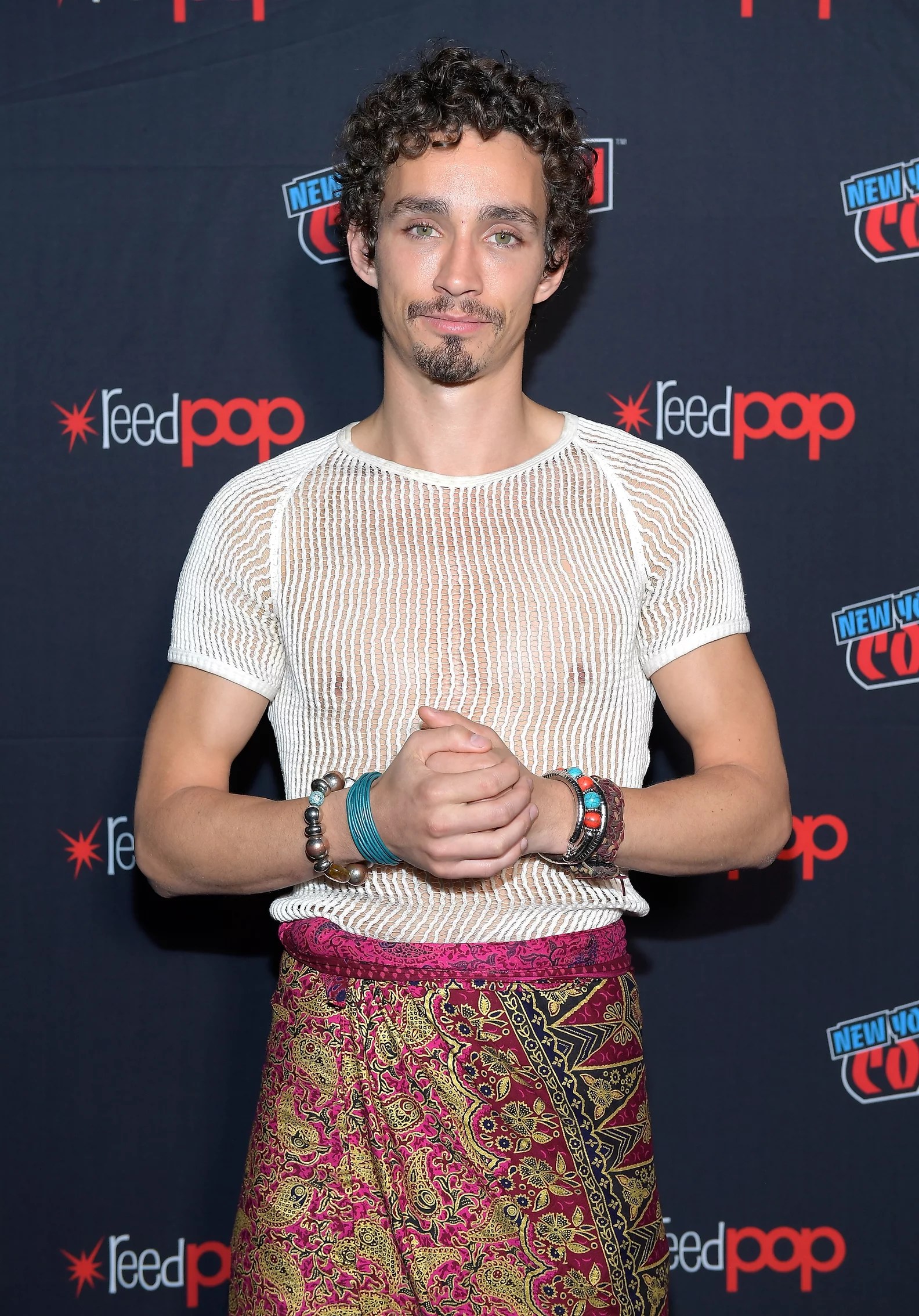 Who Is Robert Sheehan Dating? POPSUGAR Celebrity