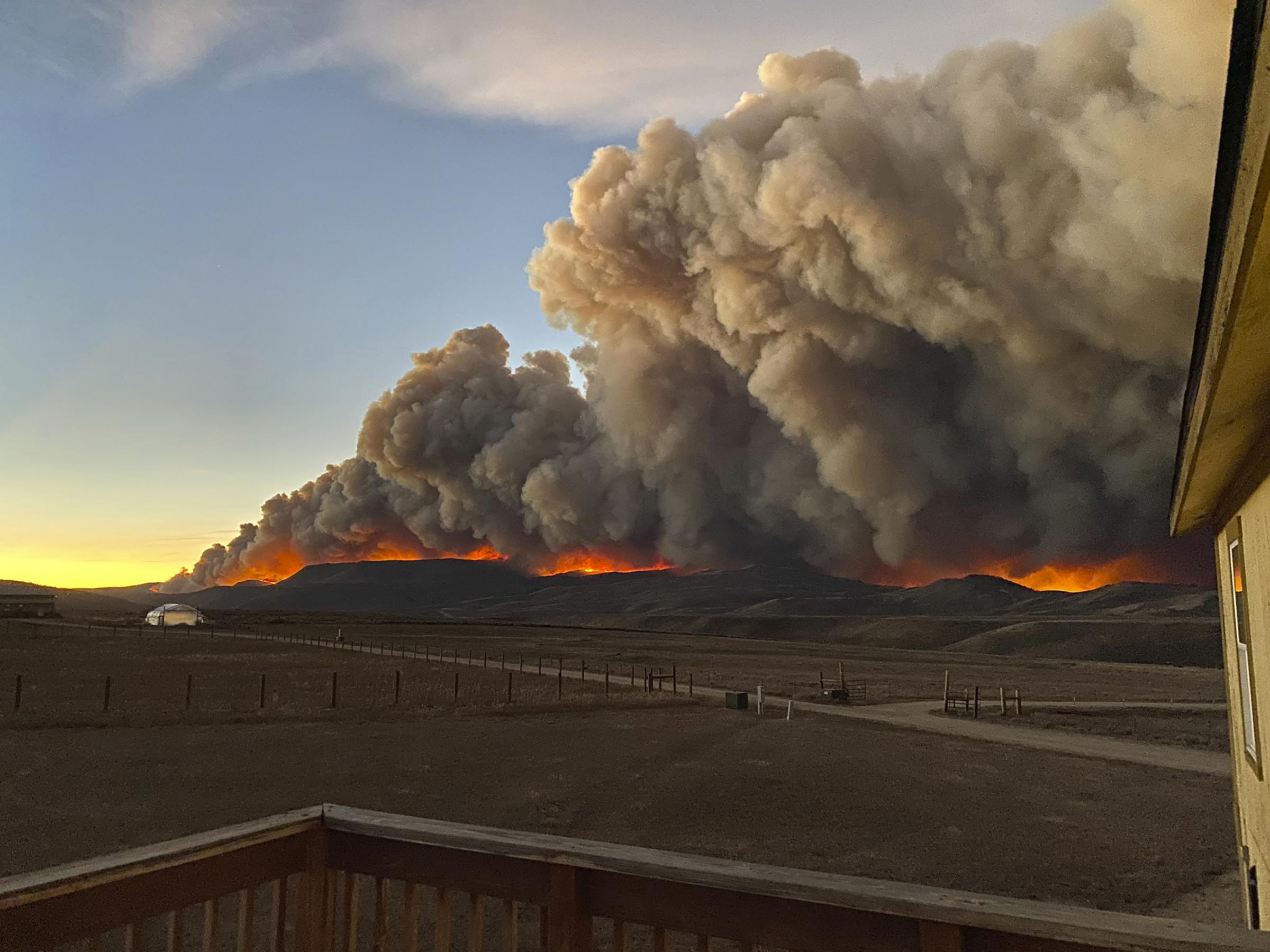 Colorado Fire Grows By Over 100,000 Acres In 1 Day, Hits Rocky Mountain