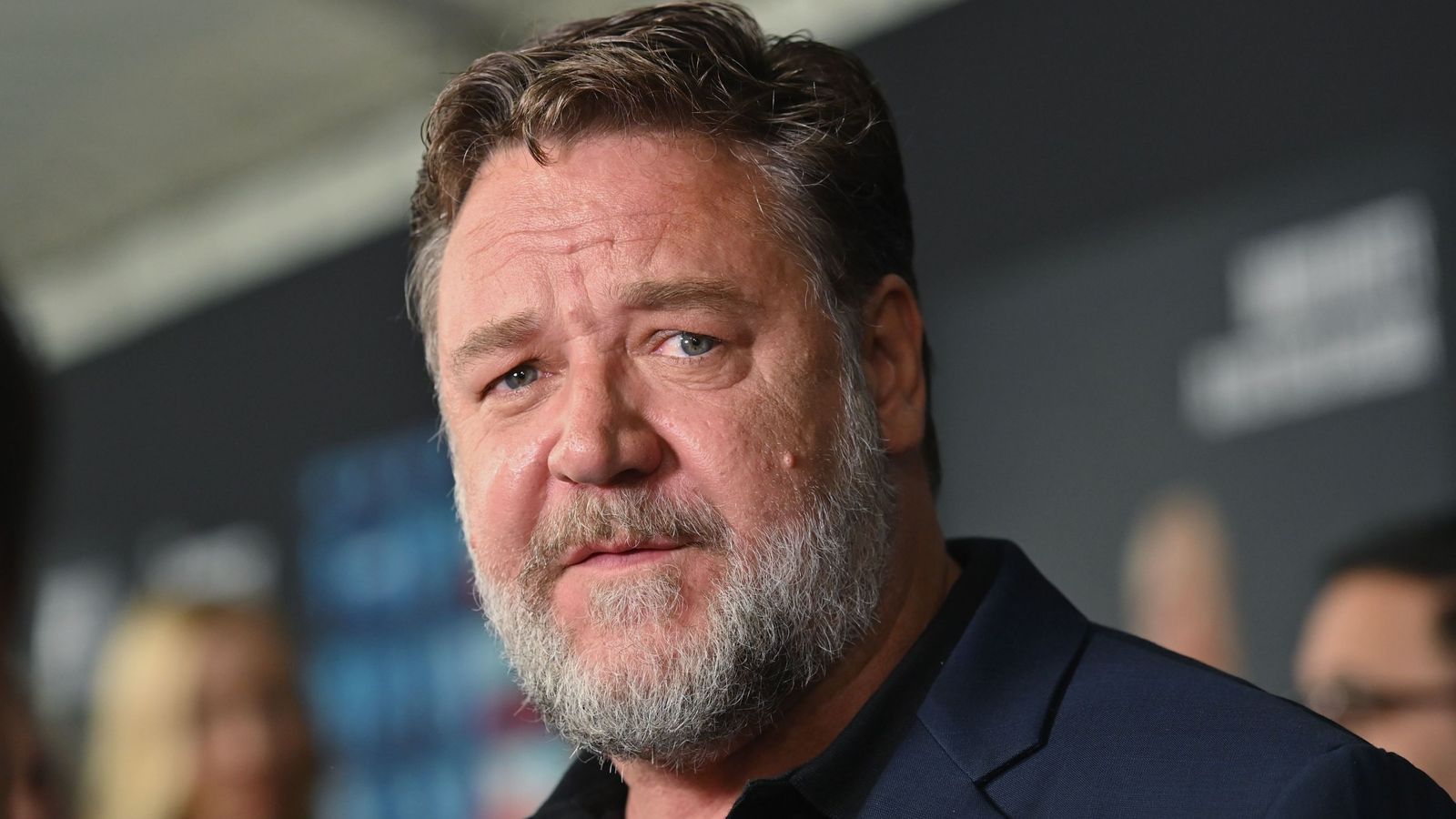 Russell Crowe donates nearly £3,000 to student who could not afford