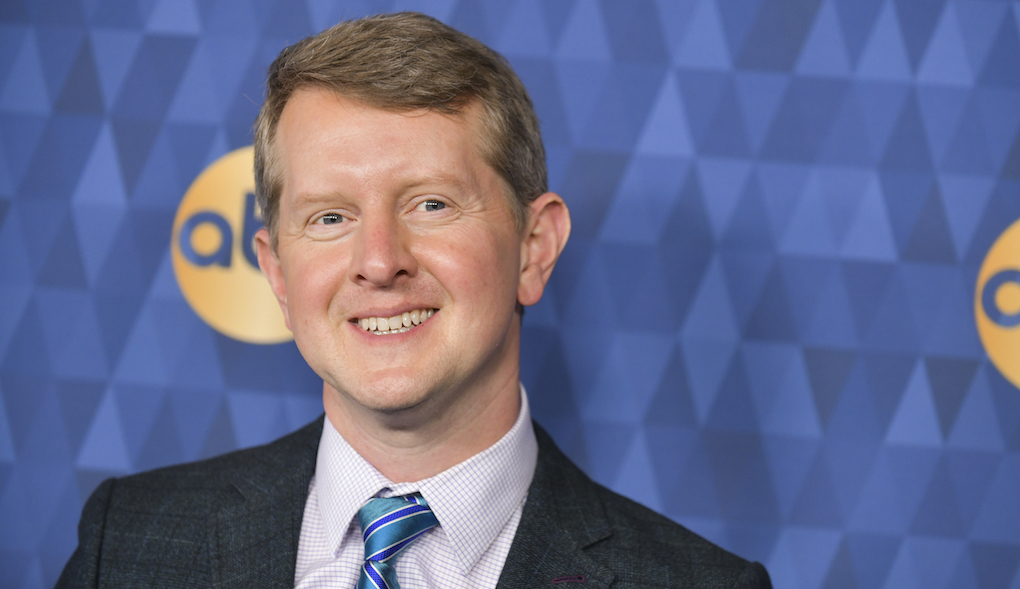 Ken Jennings finally apologizes for those past insensitive tweets