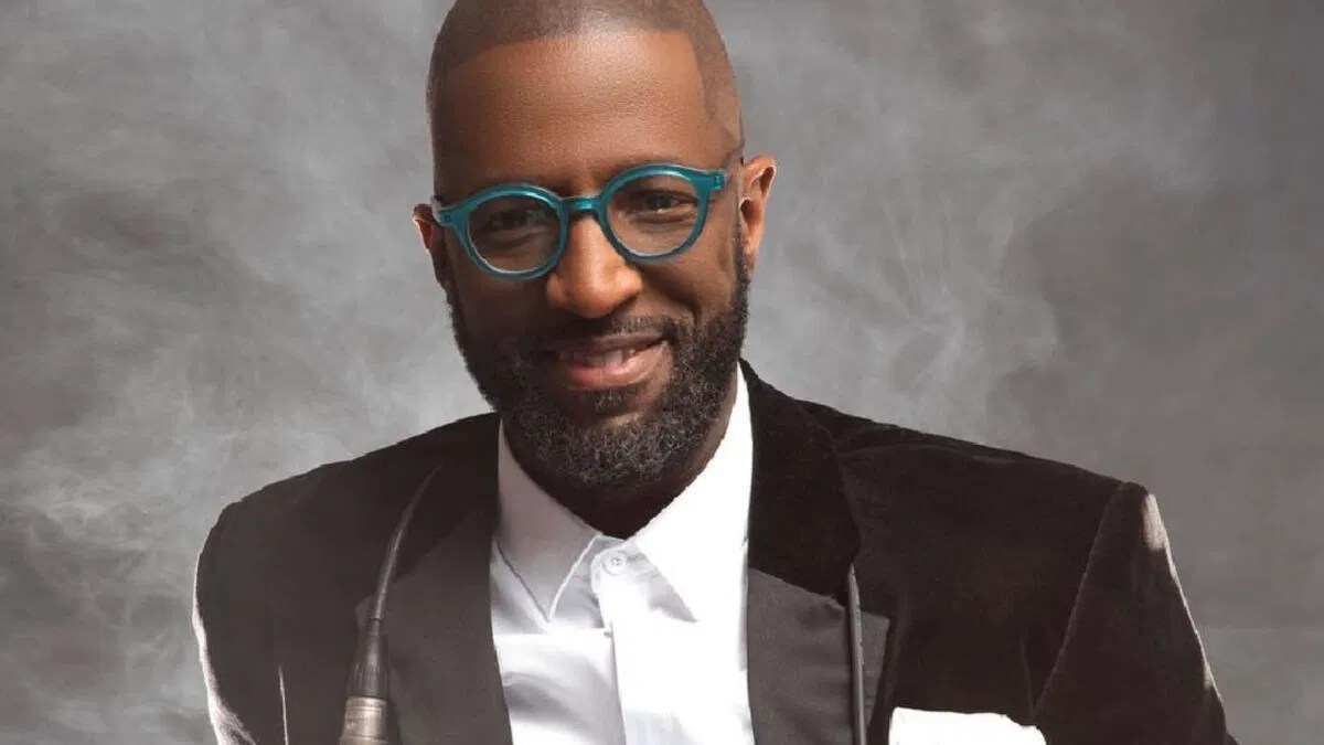 Comedian Rickey Smiley Announces the Death of his Son ‘Pray for our