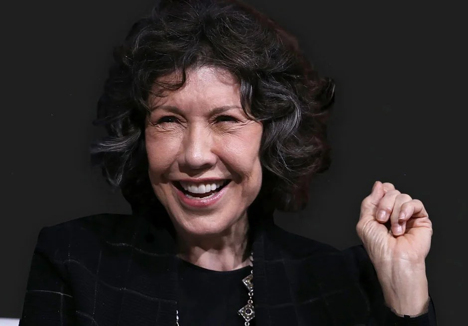 Lily Tomlin Net Worth A Look at the Queen of Multiple Talents MporChards