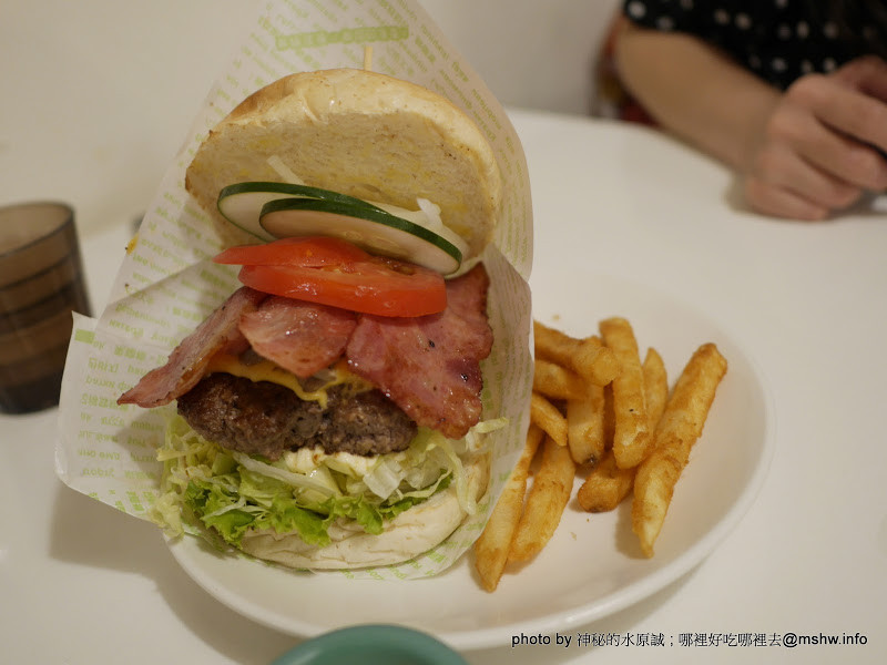 【食記】嘉義樂檸文雅-樂檸漢堡x雲感烘培總店@東區蘭潭水庫 : 小時了了?! 健康漢堡的傳奇總店, 怎麼水準差分店那麼多? 區域 嘉義市 嘉義縣 東區