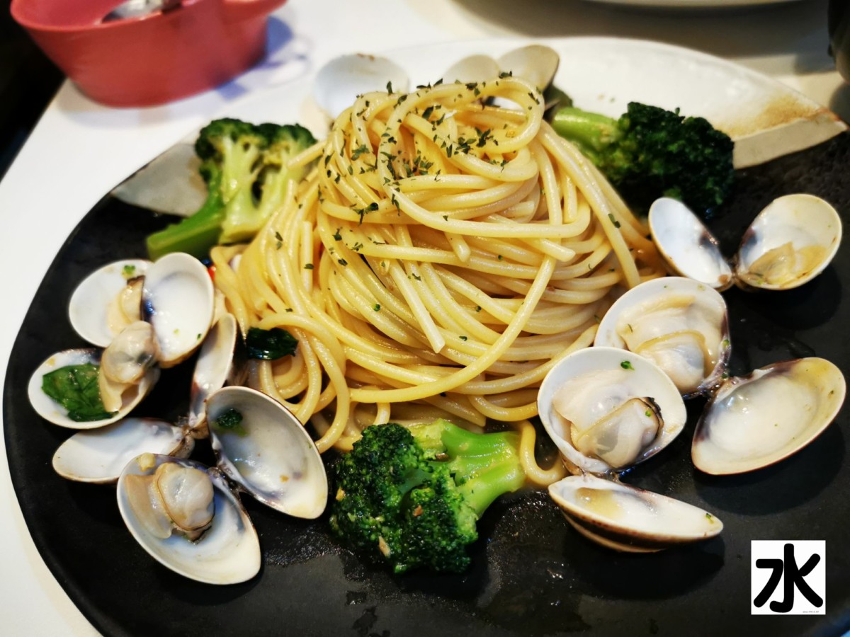 【食記】台中拼圖寶藏義大利麵.焗烤.門司港燒咖哩.拉絲燉飯@西區草悟道捷運BRT科博館 : 平價有水準的義大利麵,其他的要再吃看看才知道 區域 午餐 台中市 台式 捷運美食MRT&BRT 晚餐 義式 西區 飲食/食記/吃吃喝喝 麵食類