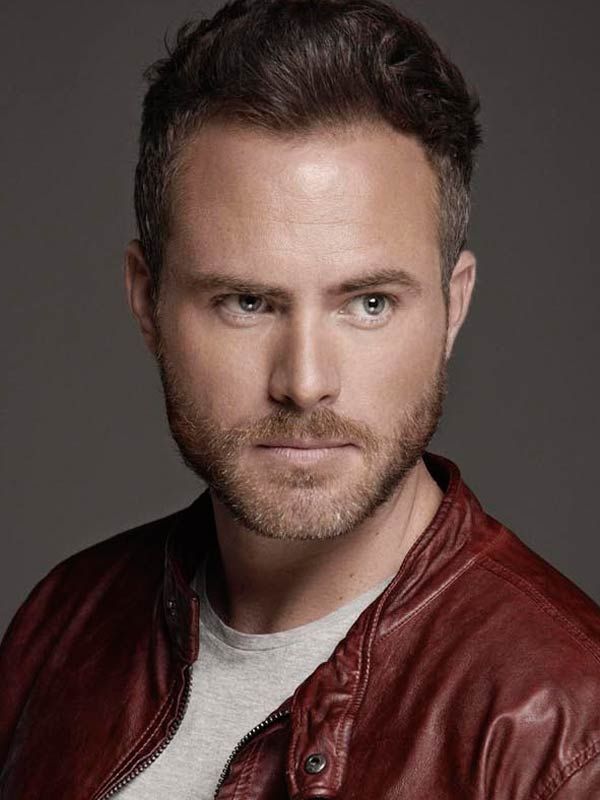 Erik Hayser Su biografía