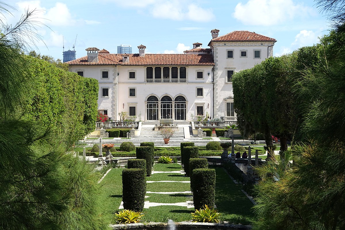Visiting the Vizcaya Museum and Gardens in Miami