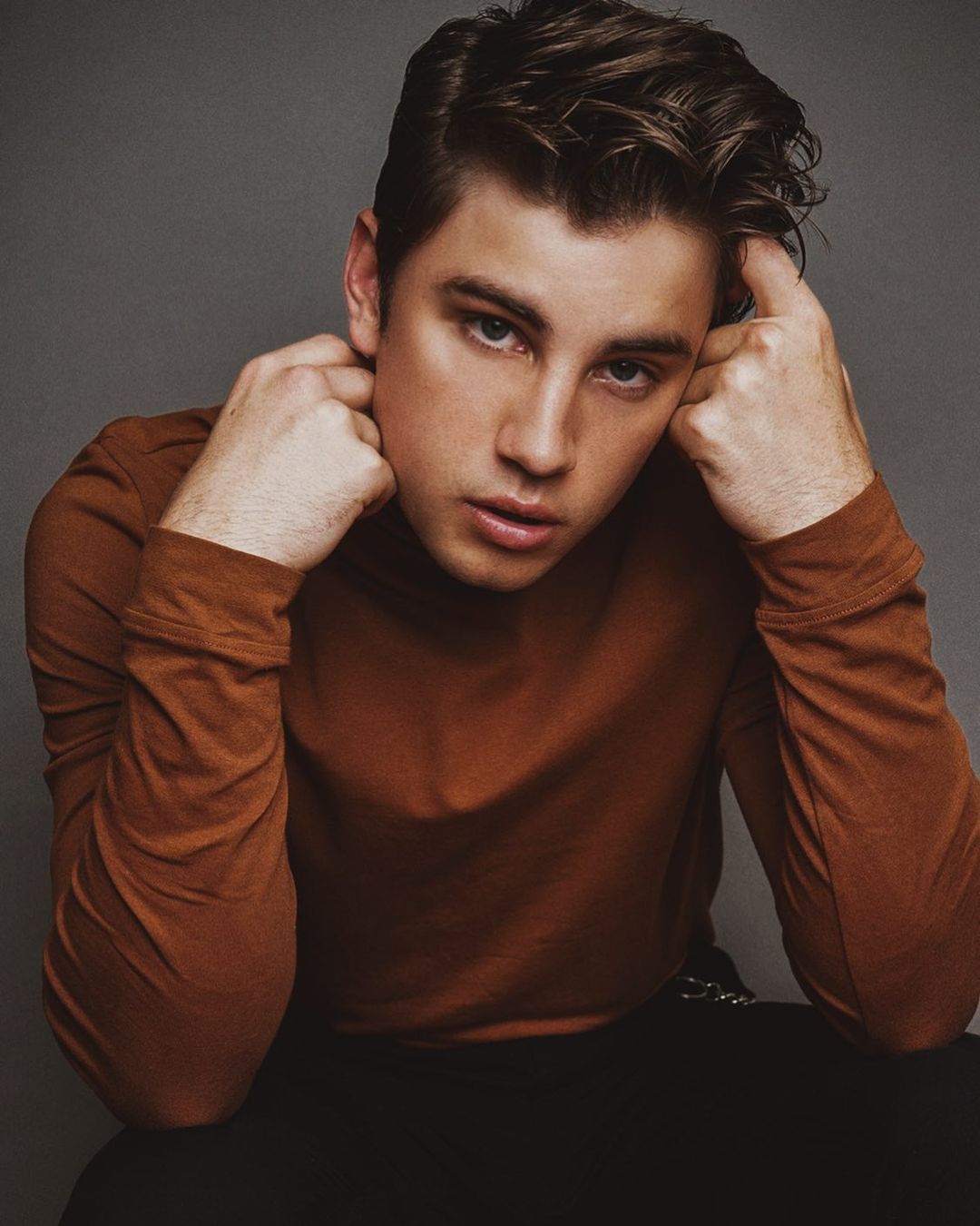 Carson Rowland Biography, Wiki, Girlfriend, Age, Family, Height.. All