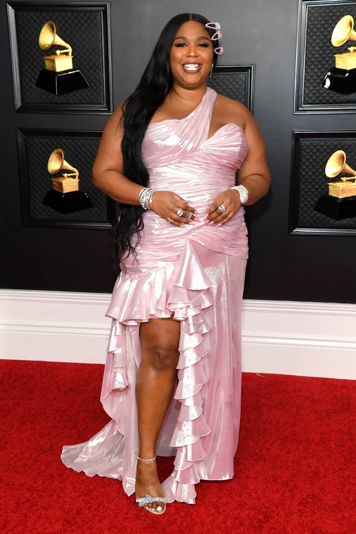Lizzo outfit ideas 30 bold and inspiring styles that will look good on