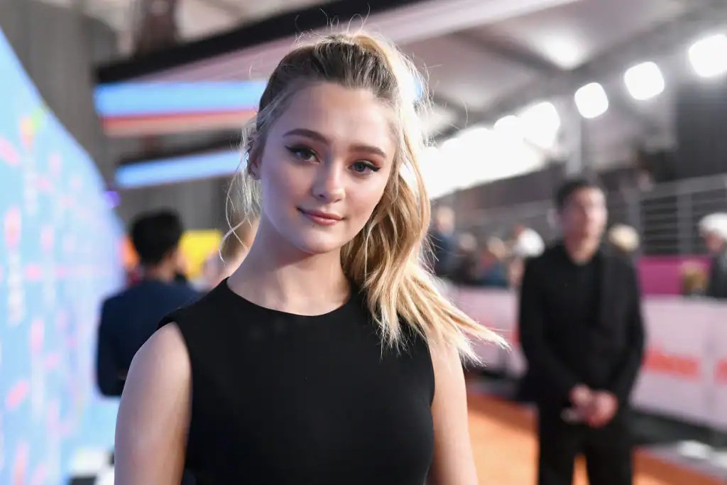 Who is Lizzy Greene? Age, height, contacts, movies and TV shows