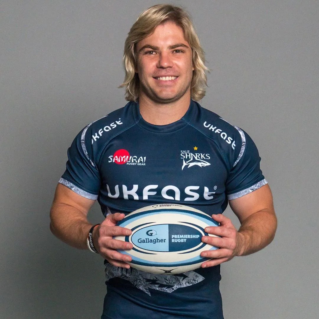 Faf de Klerk biography age, height, weight, wife, wedding, salary and