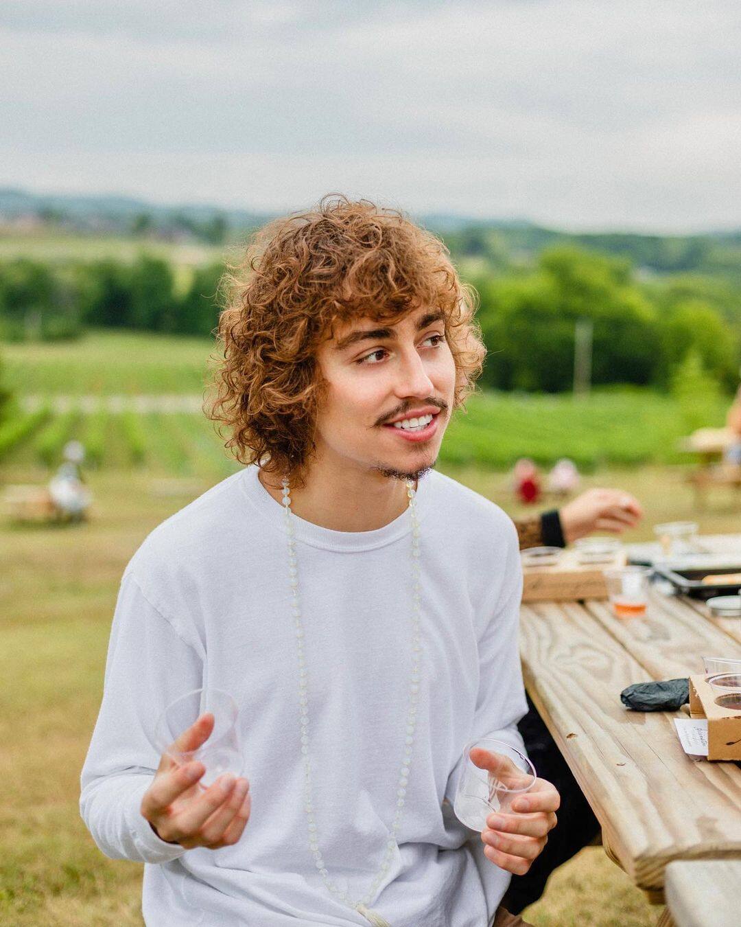 Who is Josh Kiszka? Age, parents, height, vocal range, profiles, net